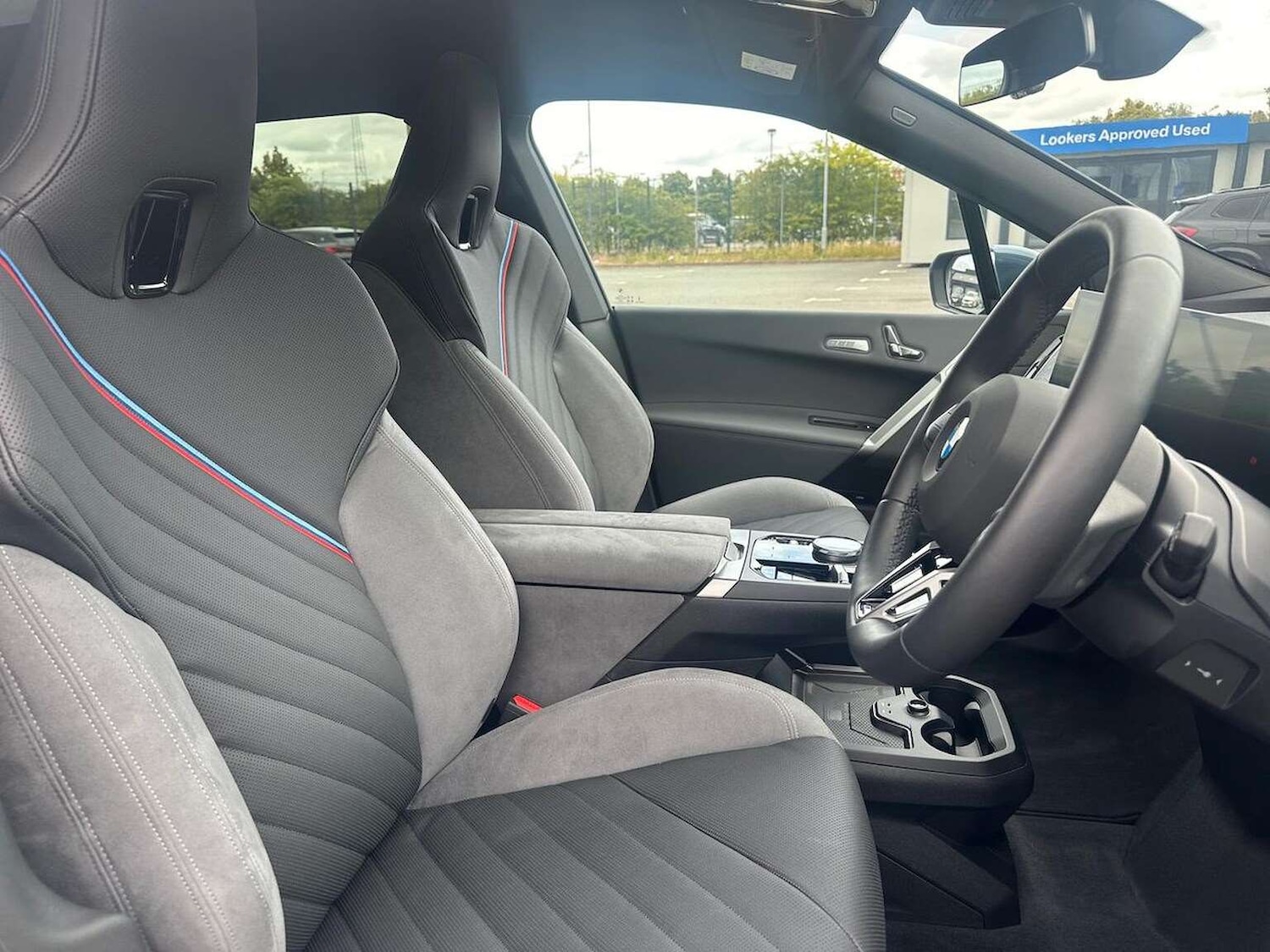 Used BMW iX 2025 for sale - 76596306: Photo 22