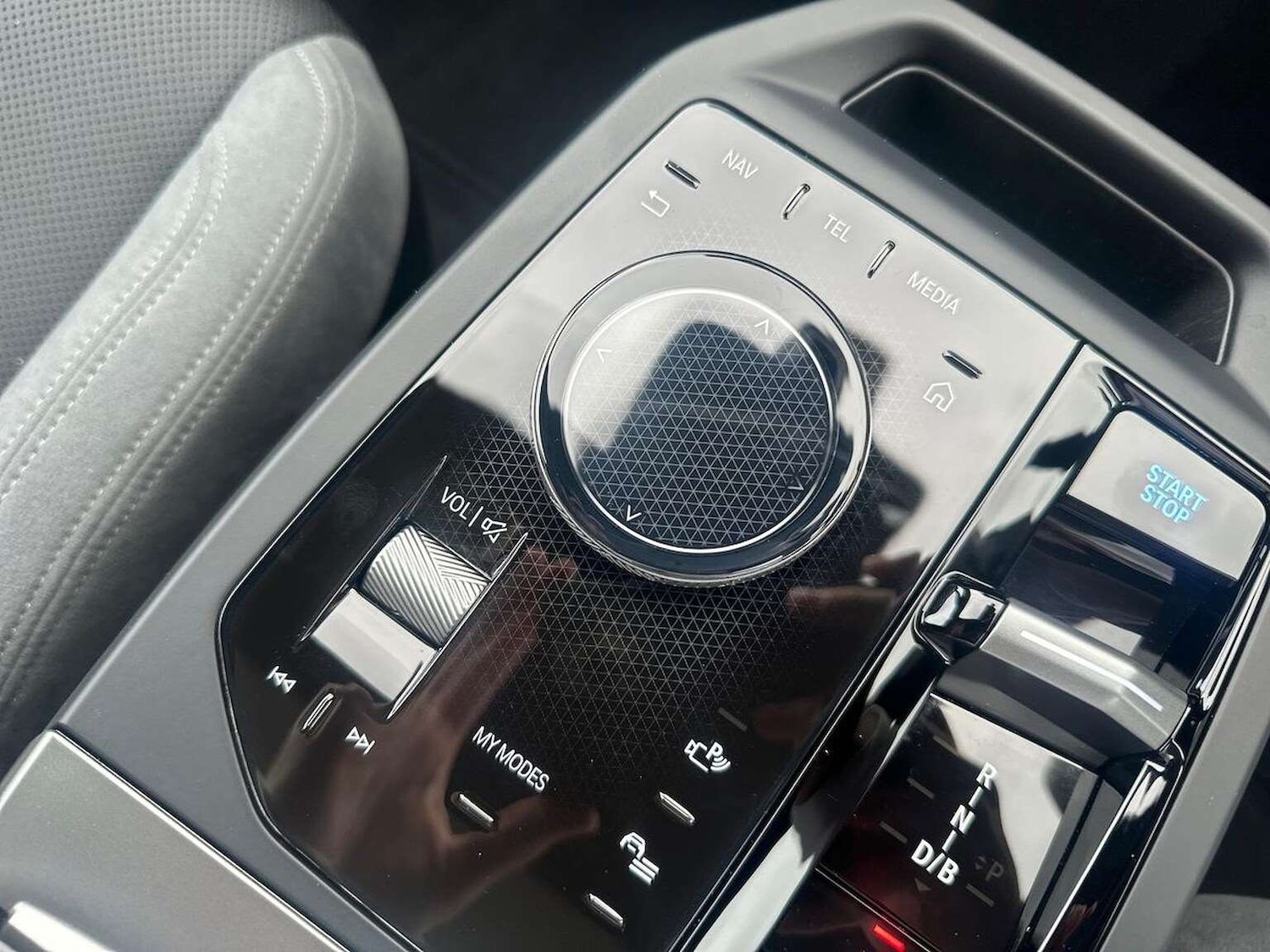 Used BMW iX 2025 for sale - 76596306: Photo 24