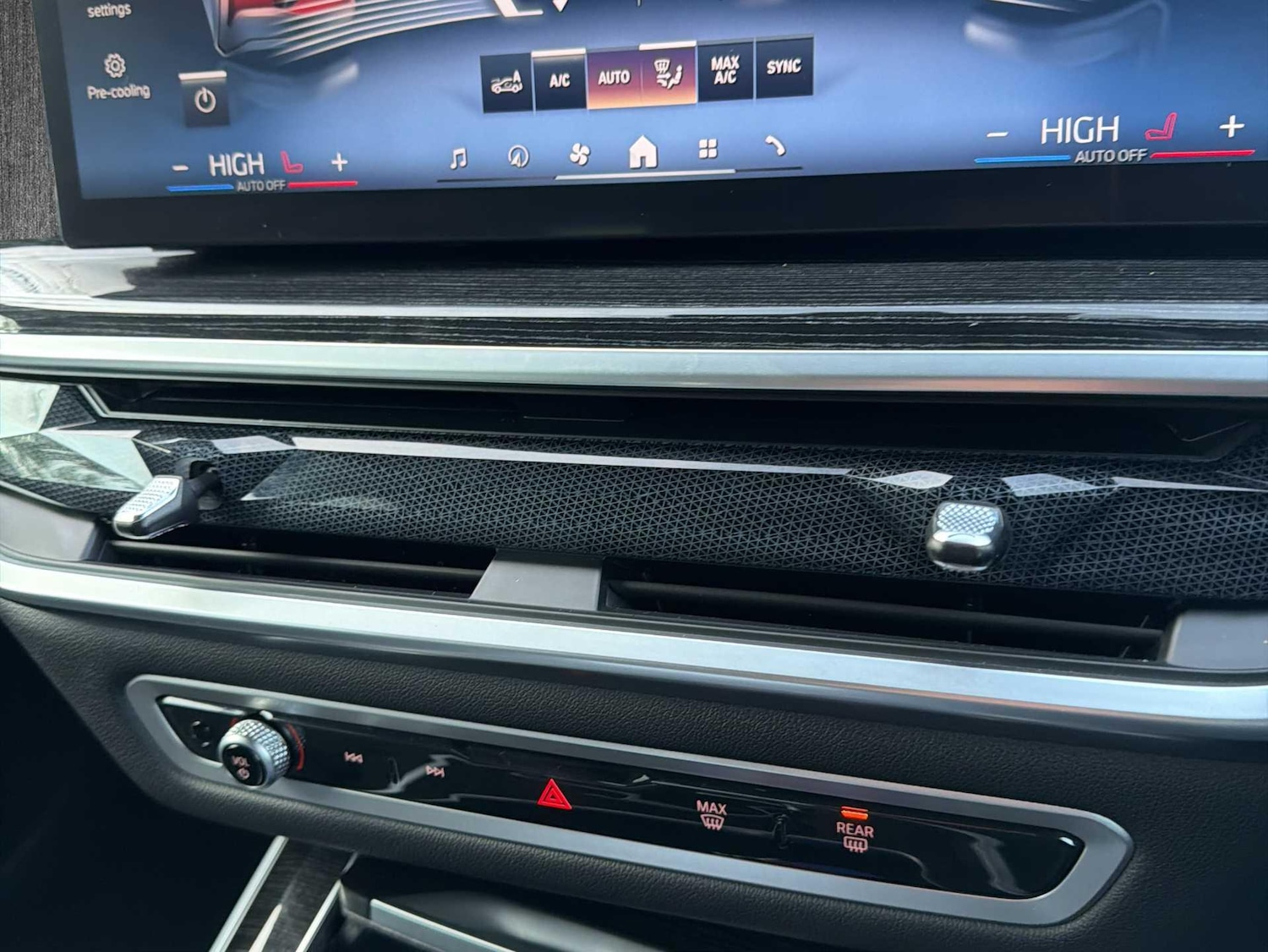 Used BMW X5 2024 for sale - 76799401: Photo 12