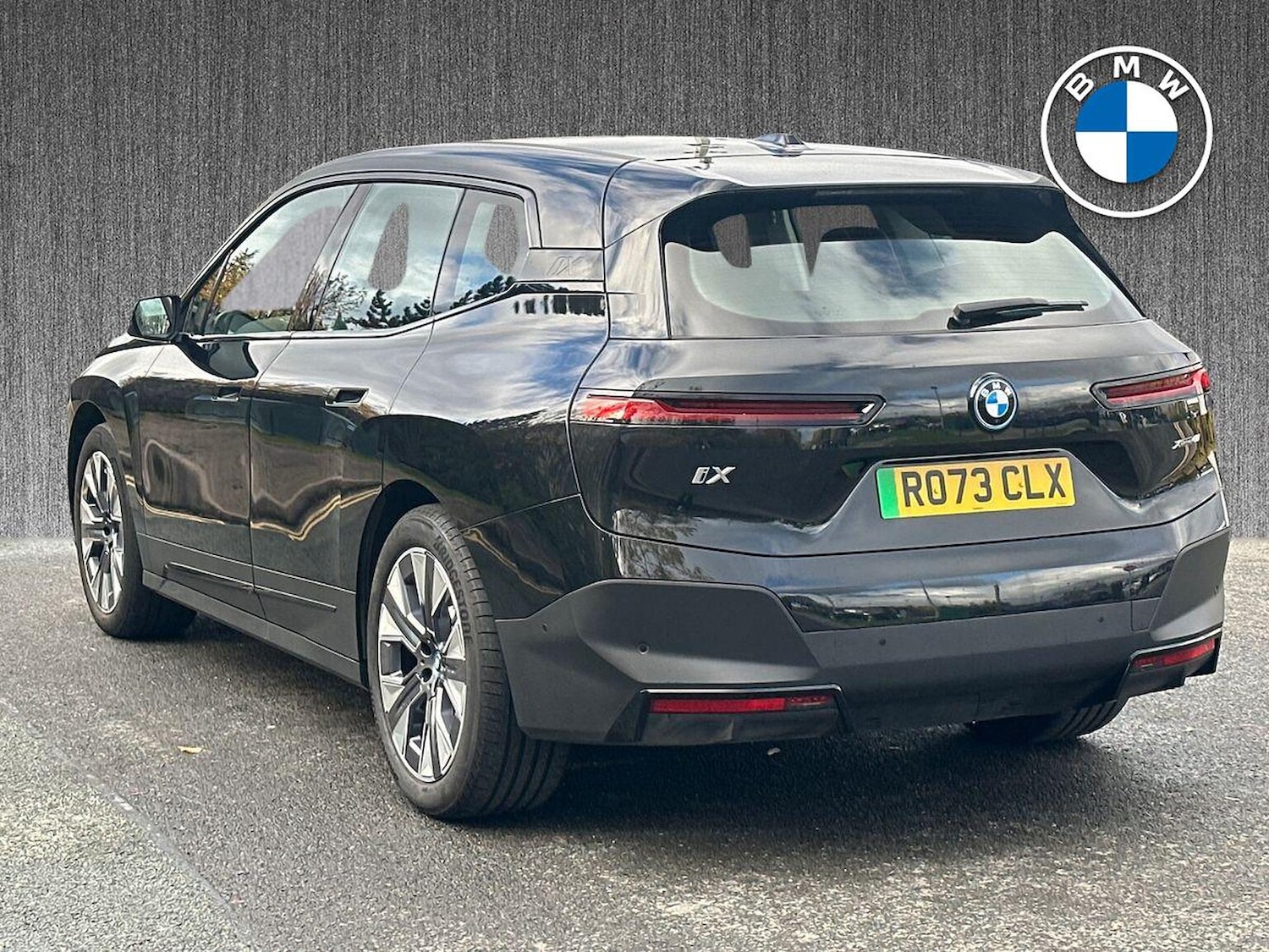 Used BMW iX 2023 for sale - 76376823: Photo 2