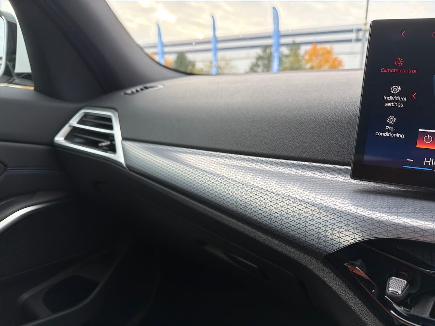 Used BMW 3 Series 2025 for sale - 76358000: Photo 24