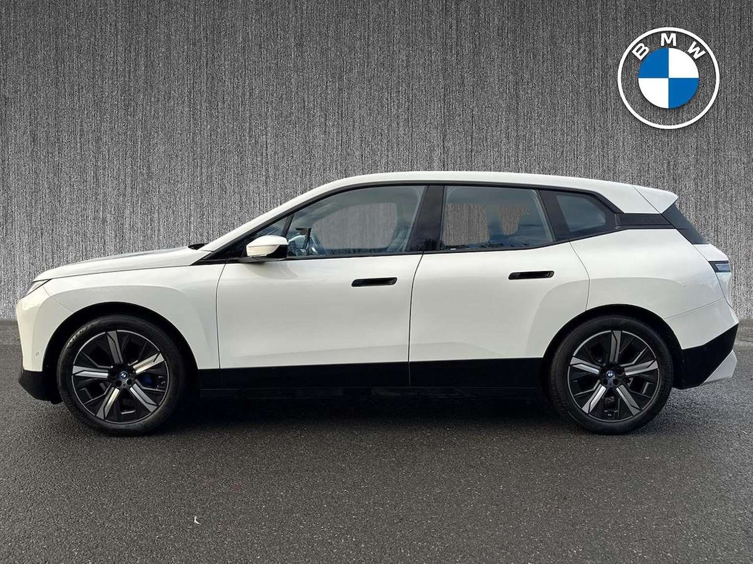 Used BMW iX 2023 for sale - 76596459: Photo 19