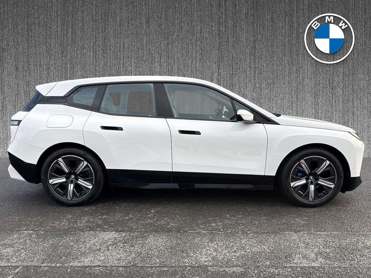 Used BMW iX 2023 for sale - 76596459: Photo 3