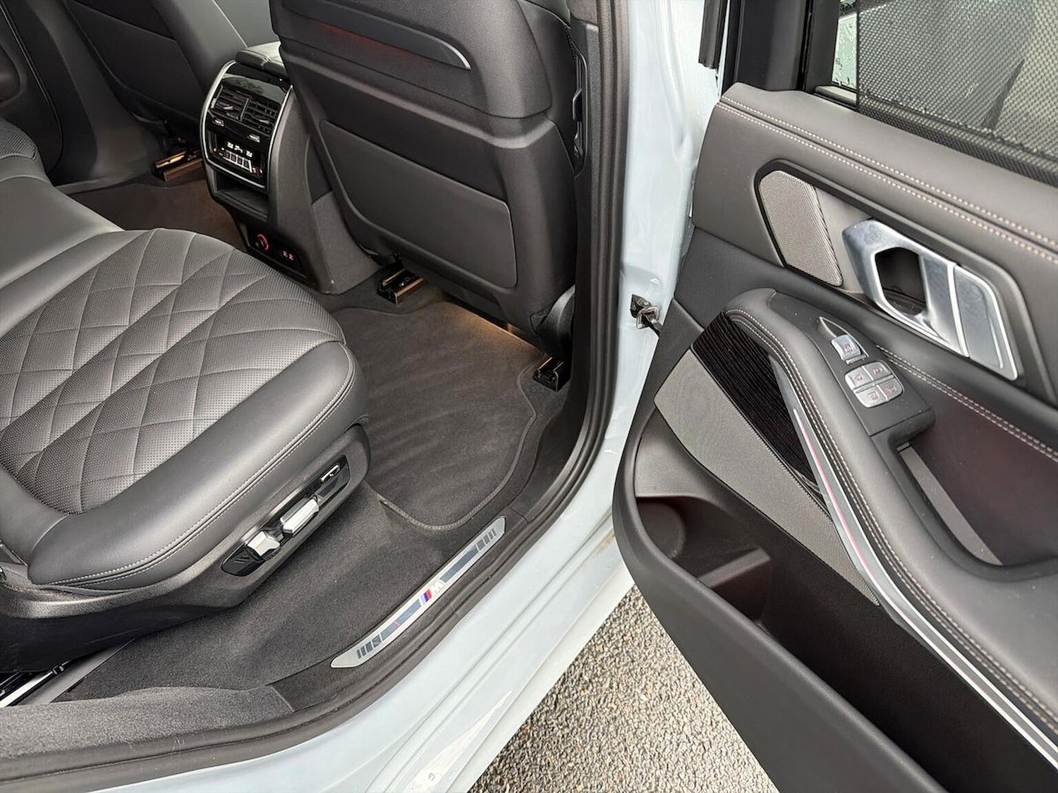 Used BMW X7 2024 for sale - 76477217: Photo 2