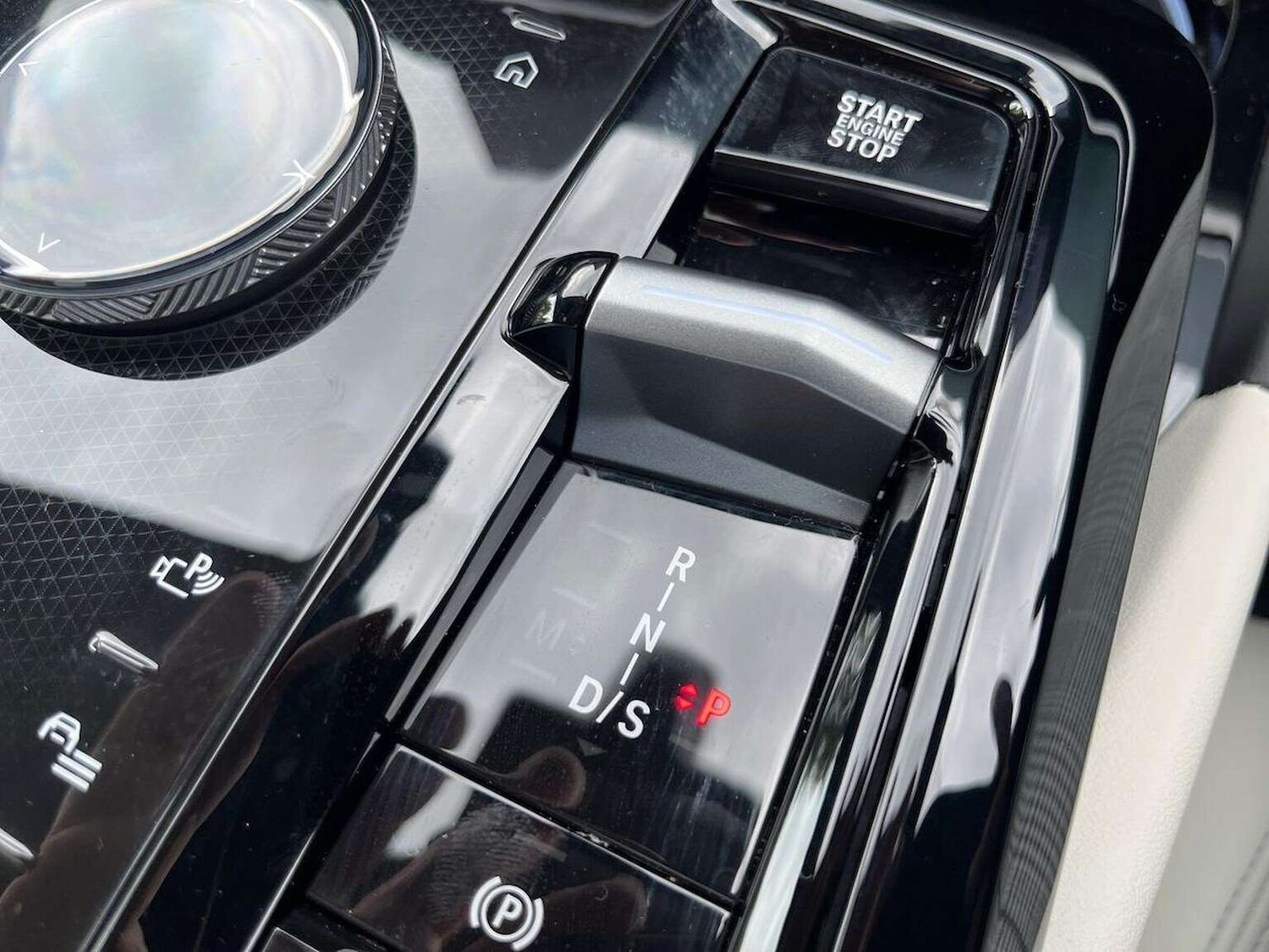 Used BMW 5 Series 2025 for sale - 77916121: Photo 22