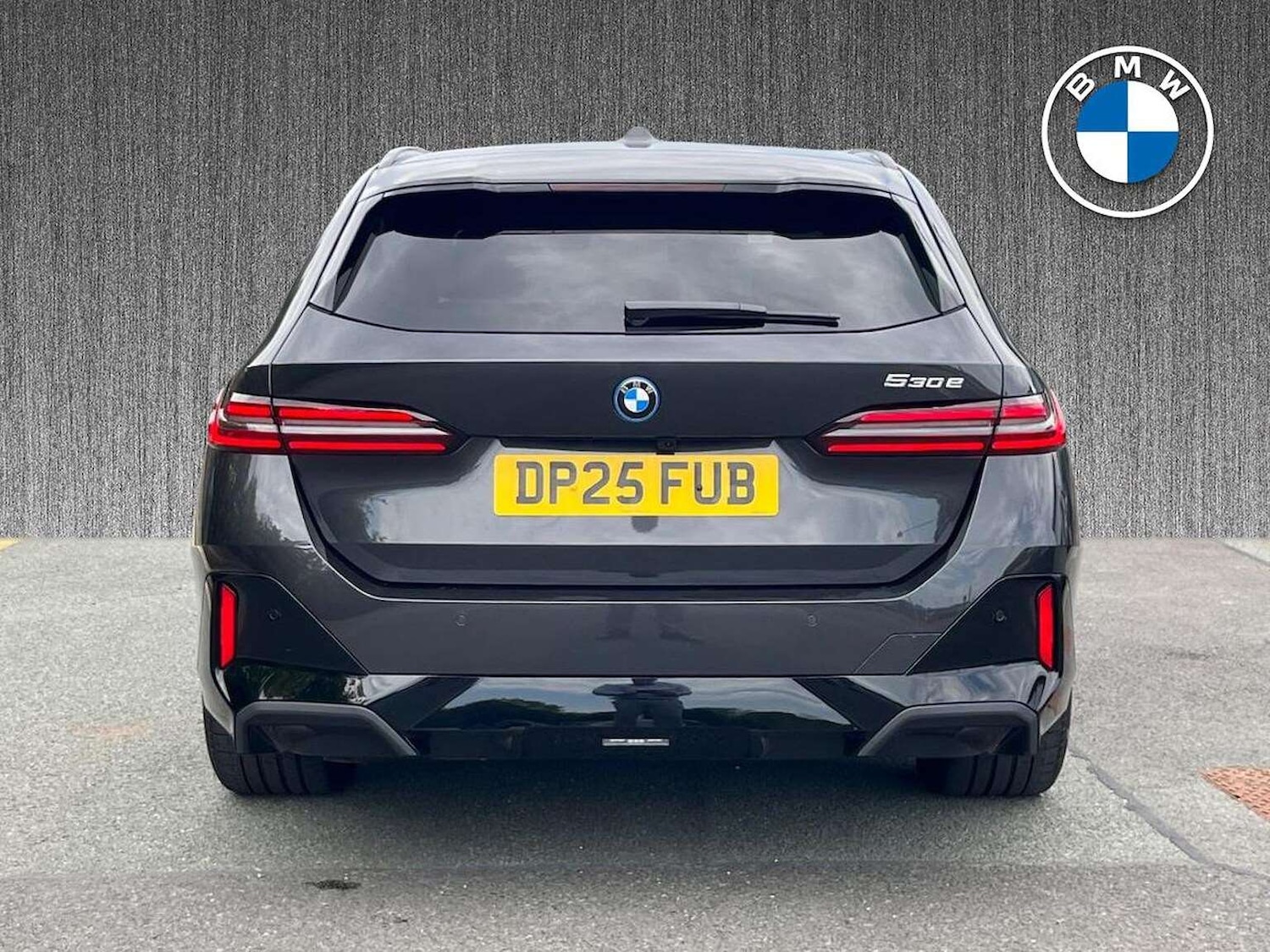 Used BMW 5 Series 2025 for sale - 77916121: Photo 4