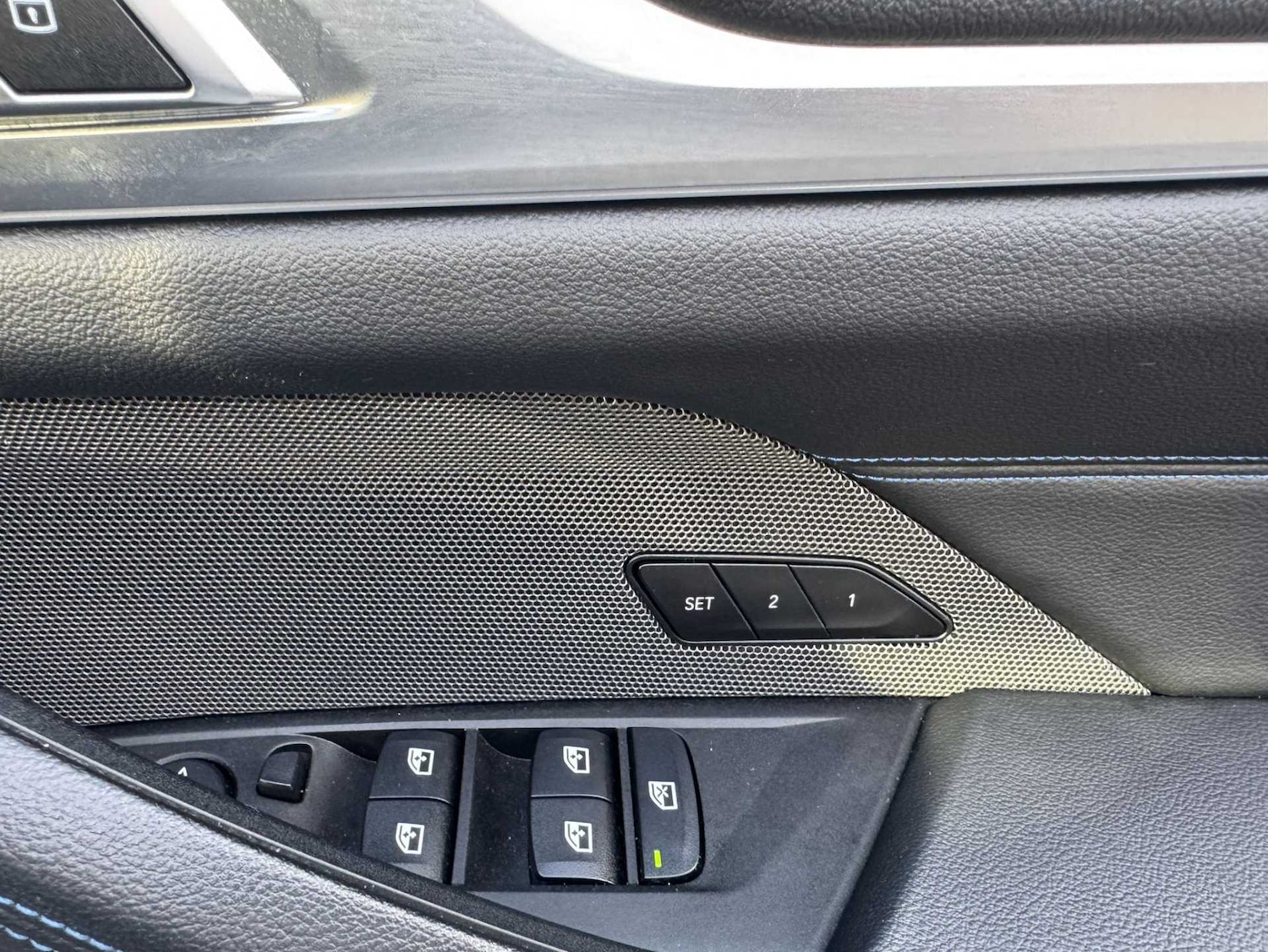 Used BMW i4 2022 for sale - 78196242: Photo 45