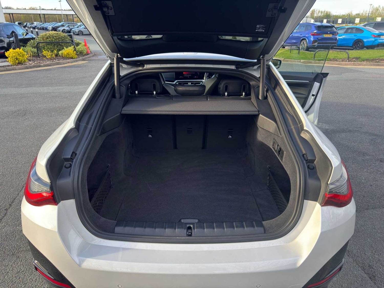 Used BMW i4 2022 for sale - 78196242: Photo 46