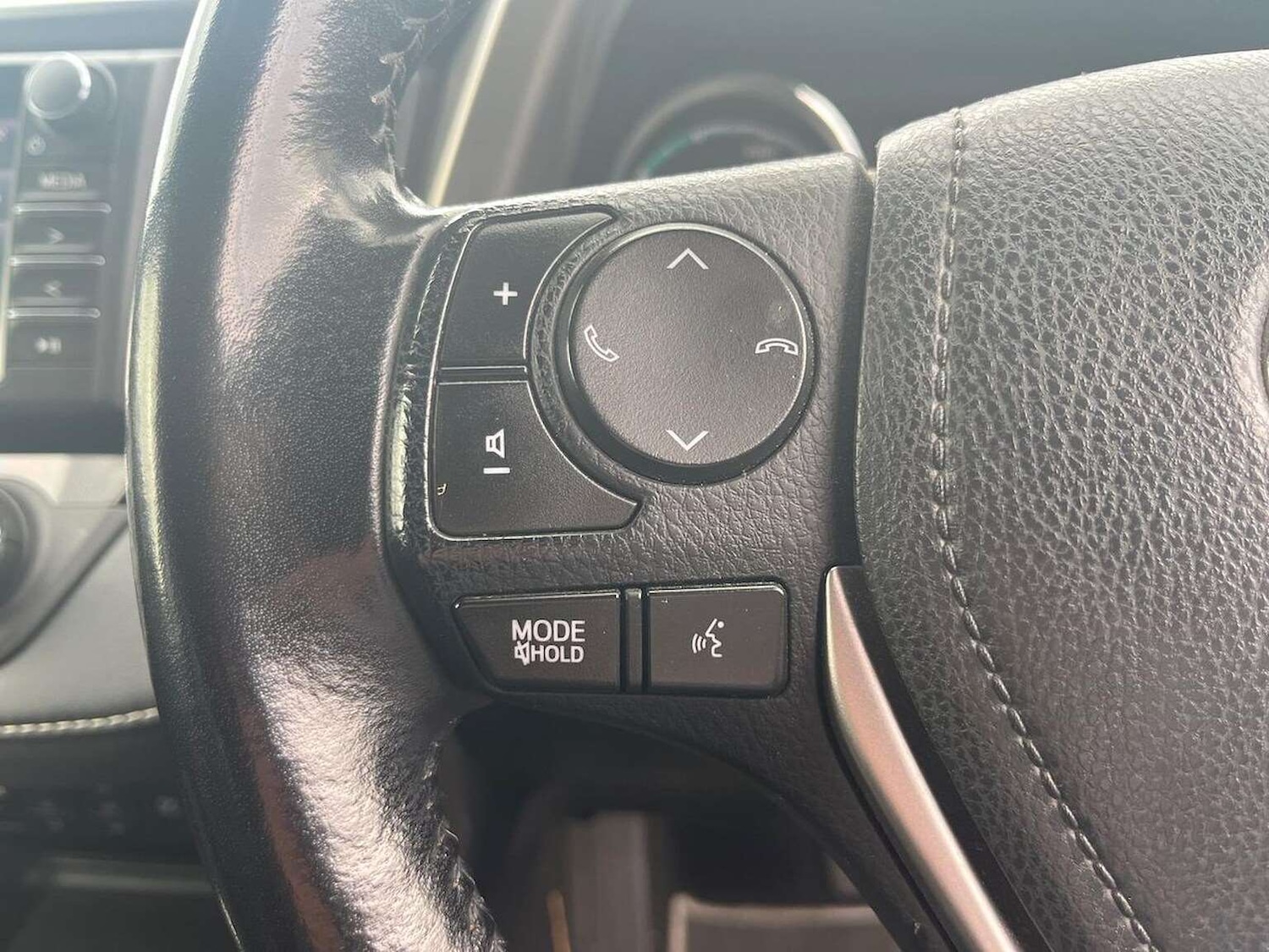 Used Toyota RAV4 2016 for sale - 76770080: Photo 25