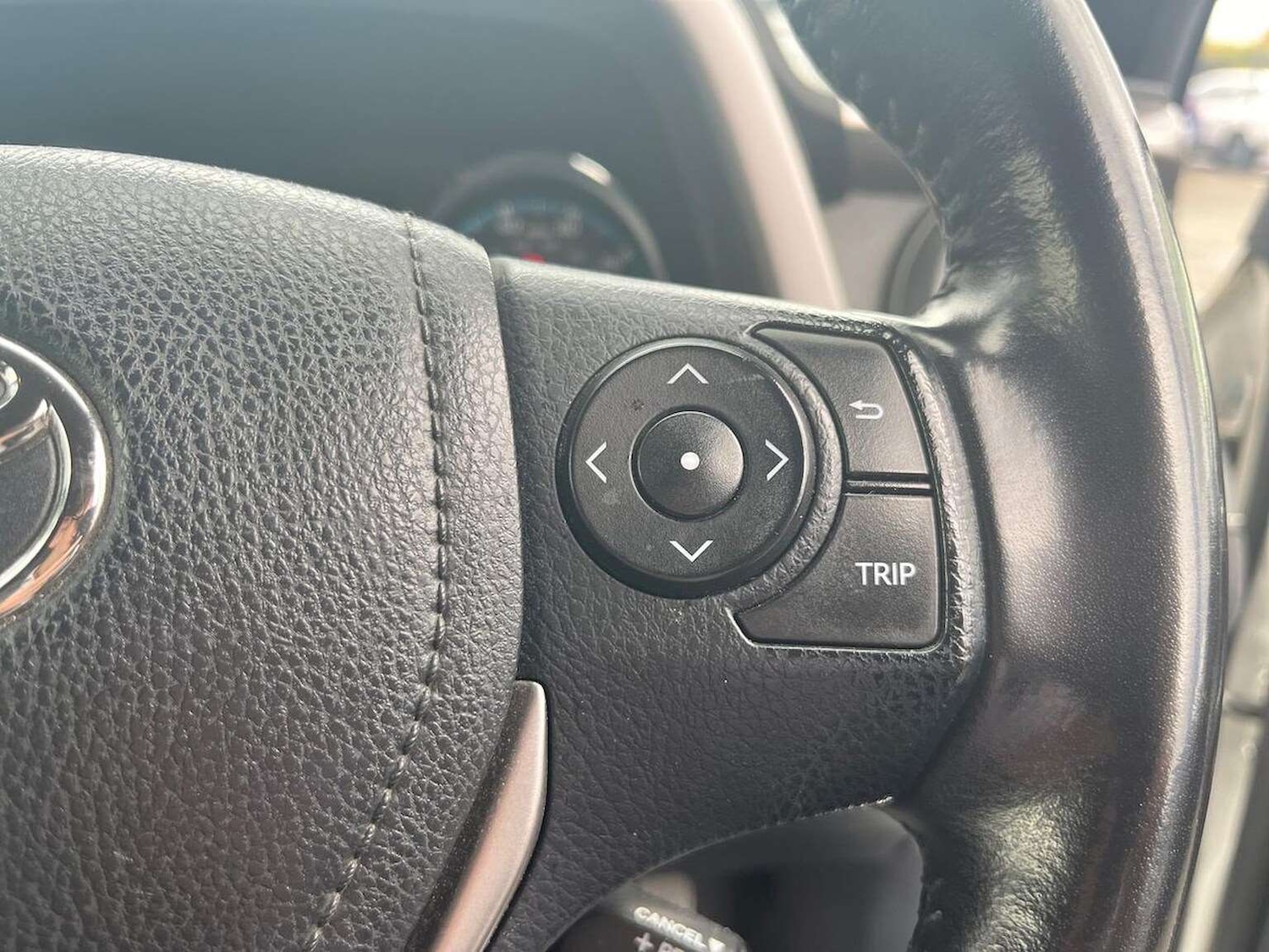 Used Toyota RAV4 2016 for sale - 76637819: Photo 26