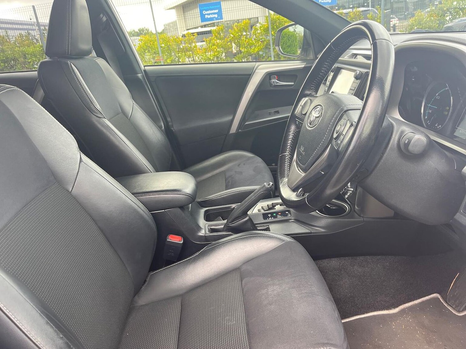 Used Toyota RAV4 2016 for sale - 76027550: Photo 21