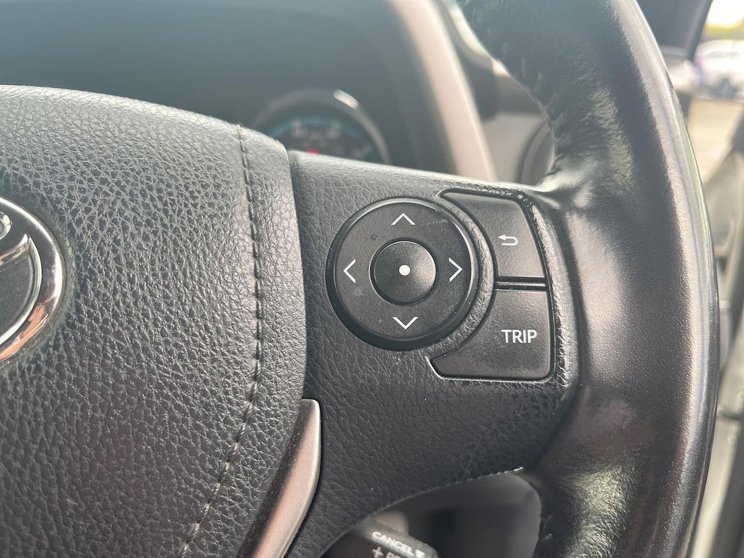 Used Toyota RAV4 2016 for sale - 76027550: Photo 26