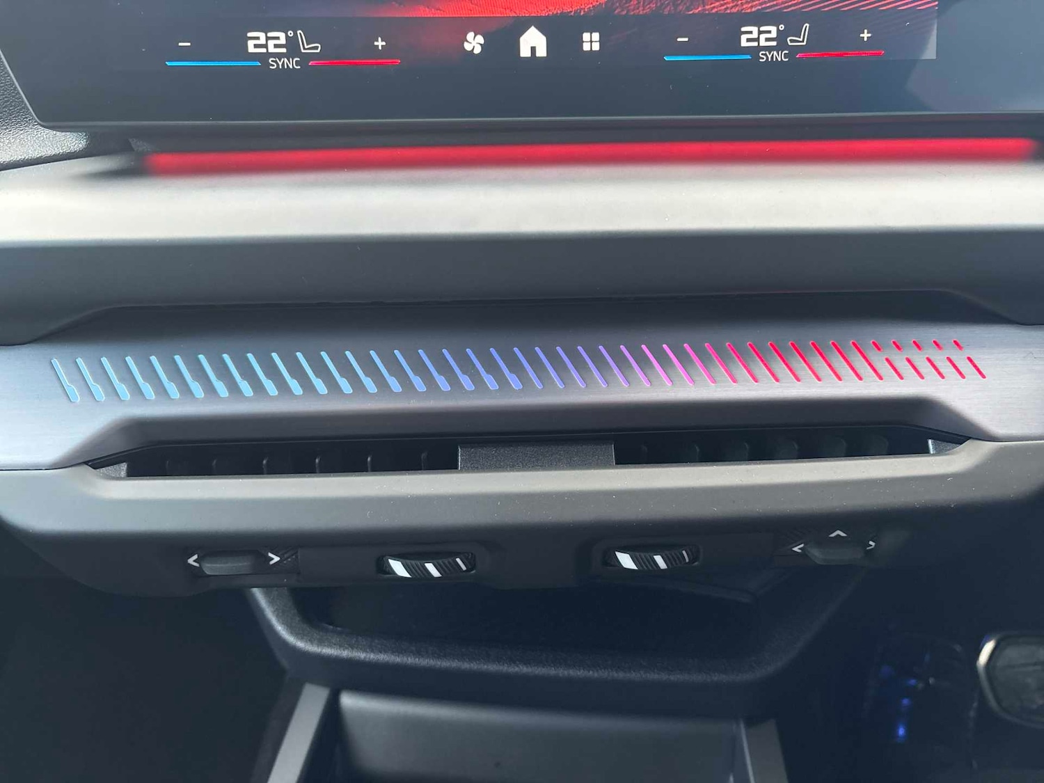 Used BMW 1 Series 2025 for sale - 76920088: Photo 12