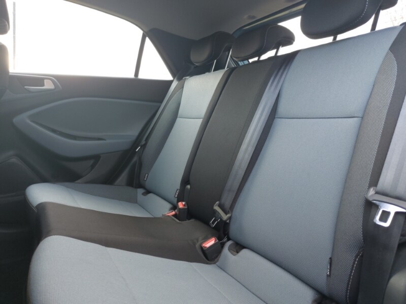 Used Hyundai i20 2017 for sale - 77664212: Photo 6