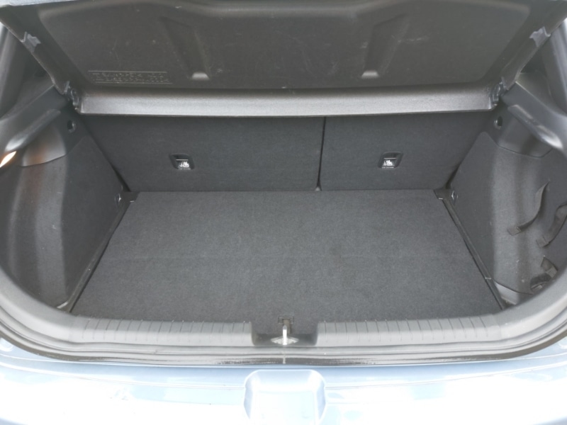 Used Hyundai i20 2017 for sale - 77664212: Photo 8