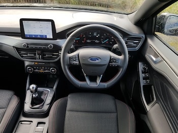 Used Ford Focus 2022 for sale - 75948935: Photo