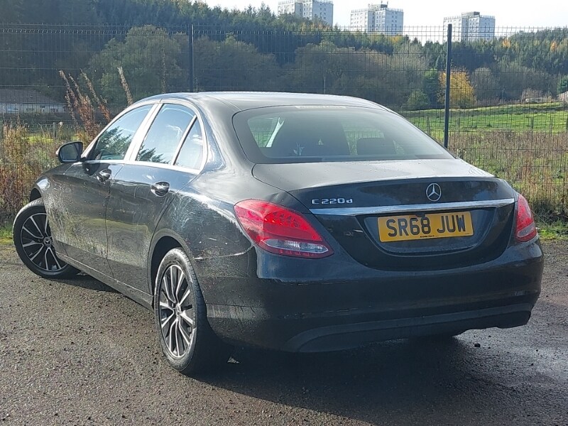 Used Mercedes-Benz C Class 2018 for sale - 76543448: Photo 3