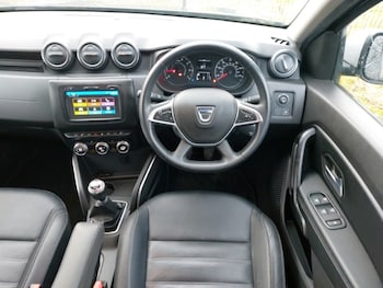 Used Dacia Duster 2020 for sale - 77361017: Photo