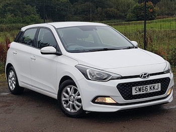 Used Hyundai i20 2016 for sale - 76145613: Photo