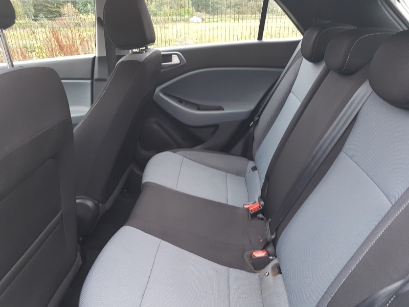 Used Hyundai i20 2016 for sale - 76145613: Photo 6