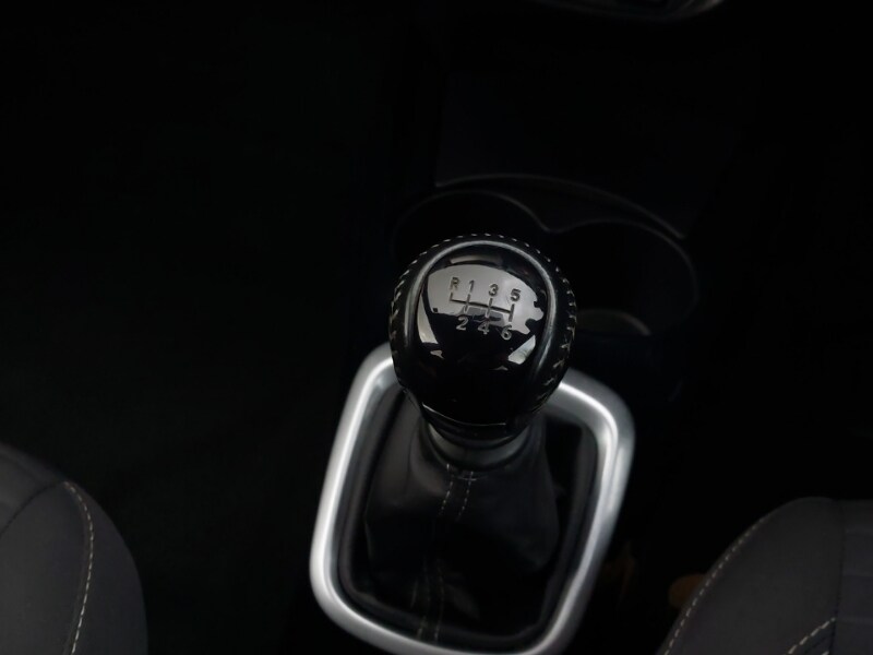 Used Toyota Yaris 2016 for sale - 77085736: Photo 10