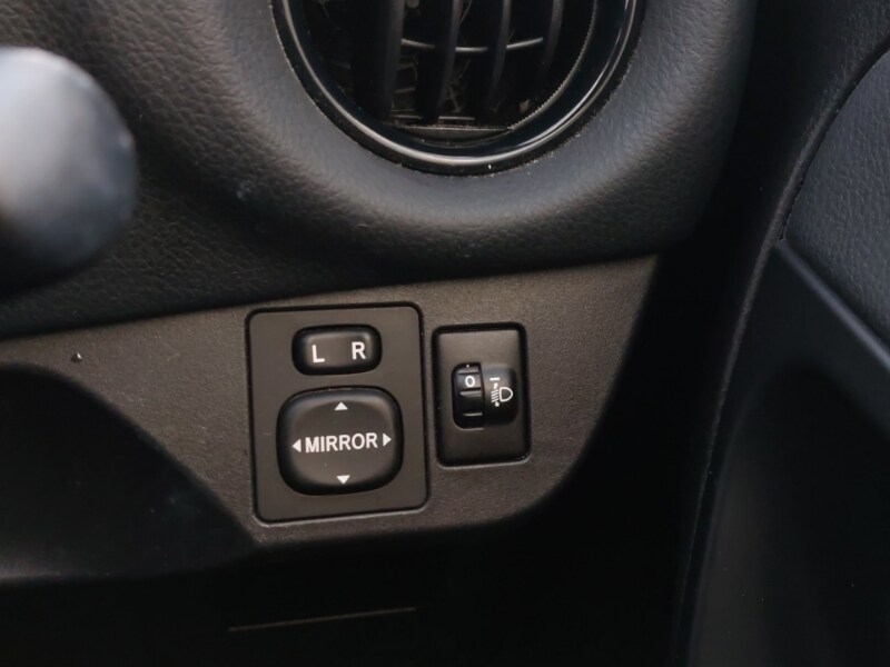 Used Toyota Yaris 2016 for sale - 77085736: Photo 16