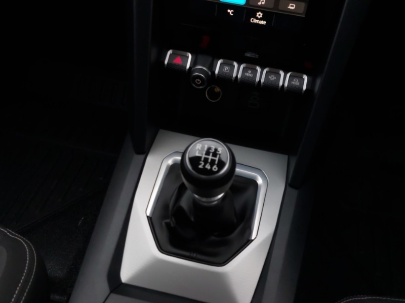 Used Volkswagen Amarok 2024 for sale - 76846800: Photo 10