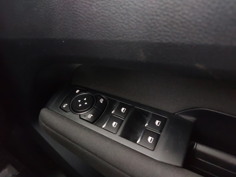 Used Volkswagen Amarok 2024 for sale - 76846800: Photo 19