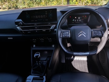 Used Citroen C4 2022 for sale - 76579263: Photo