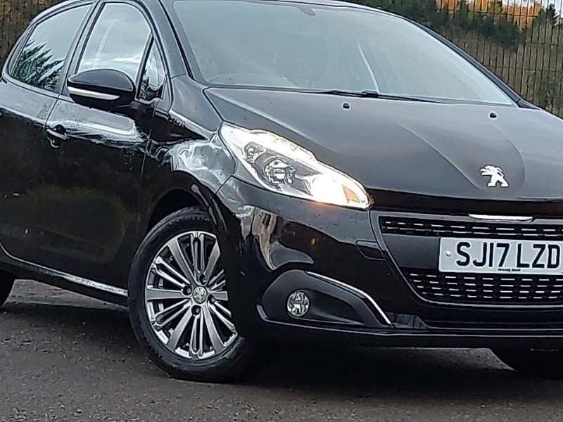 Used Peugeot 208 2017 for sale - 76533538: Photo 9