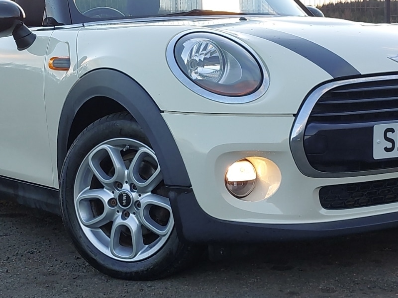 Used MINI Convertible 2017 for sale - 77726536: Photo 9