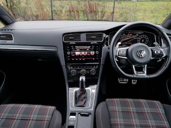 Used Volkswagen Golf 2020 for sale - 76907211: Photo