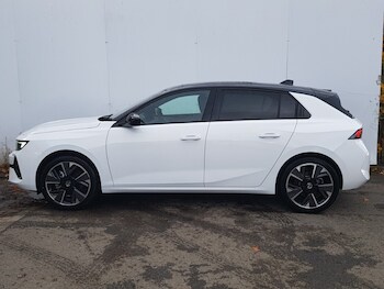 Used Vauxhall Astra 2025 for sale - 76225989: Photo