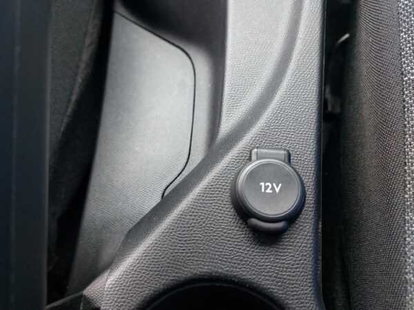 Used Peugeot 2008 2022 for sale - 76282301: Photo 14