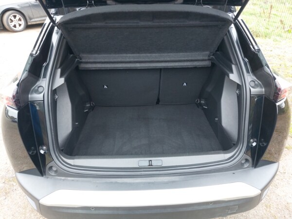Used Peugeot 2008 2022 for sale - 76282301: Photo 8