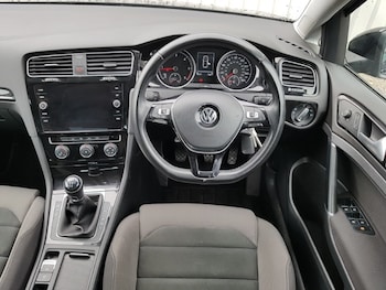 Used Volkswagen Golf 2018 for sale - 75674855: Photo