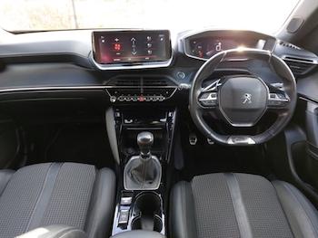 Used Peugeot 2008 2021 for sale - 76613966: Photo