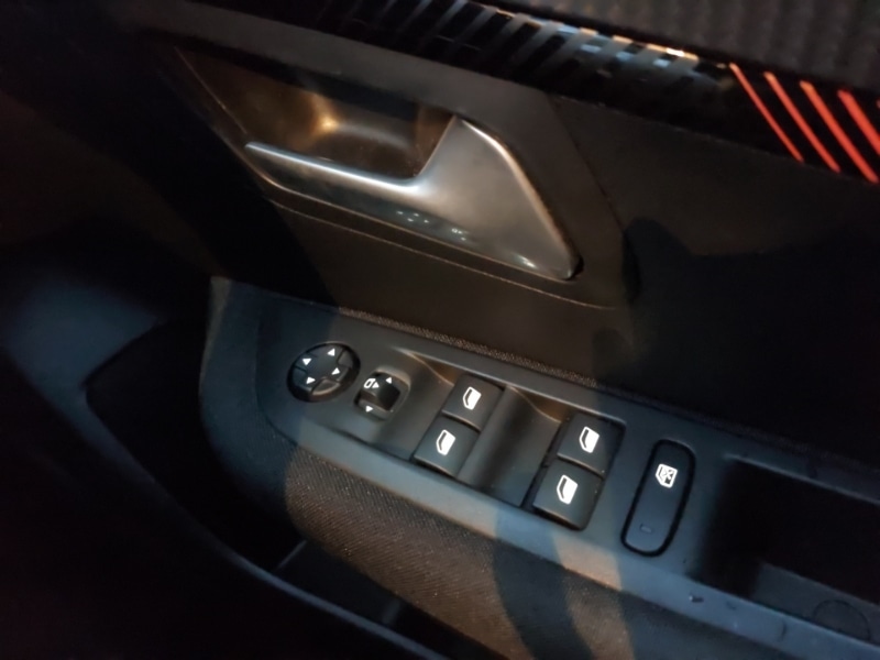 Used Peugeot 208 2022 for sale - 76621780: Photo 15