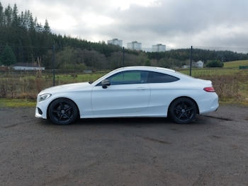 Used Mercedes-Benz C Class 2017 for sale - 77873965: Photo