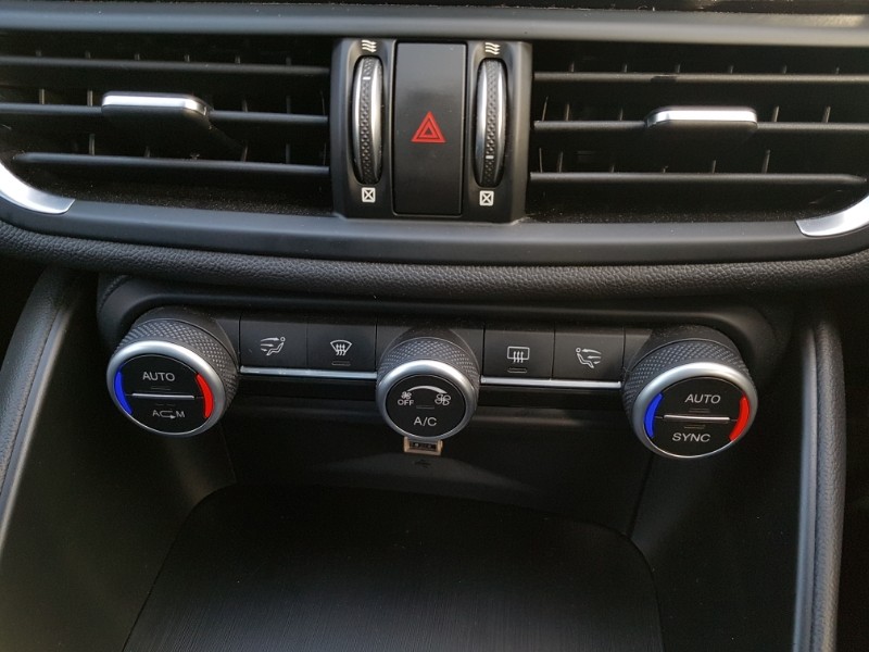 Used Alfa Romeo Giulia 2019 for sale - 76699901: Photo 15