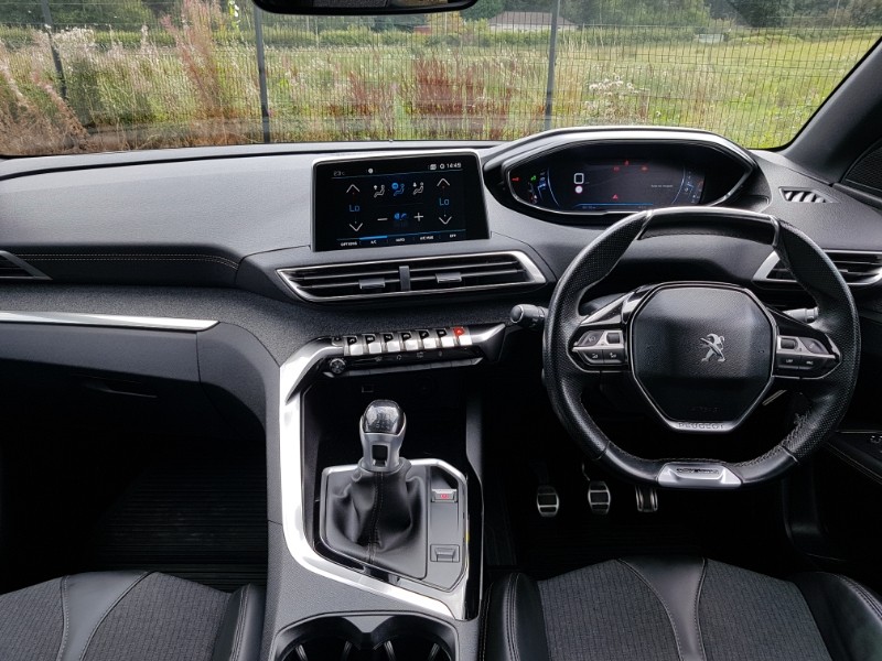 Used Peugeot 3008 2017 for sale - 76191693: Photo 2