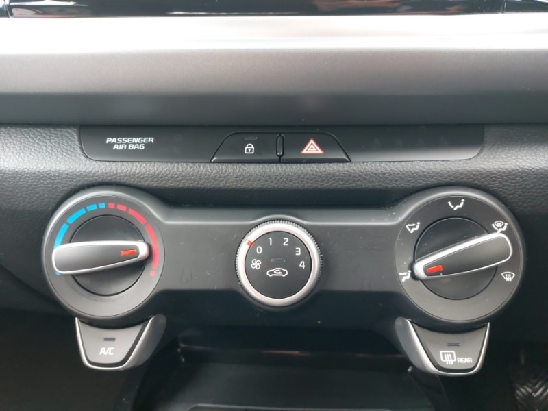 Used Kia Rio 2023 for sale - 76427252: Photo 16