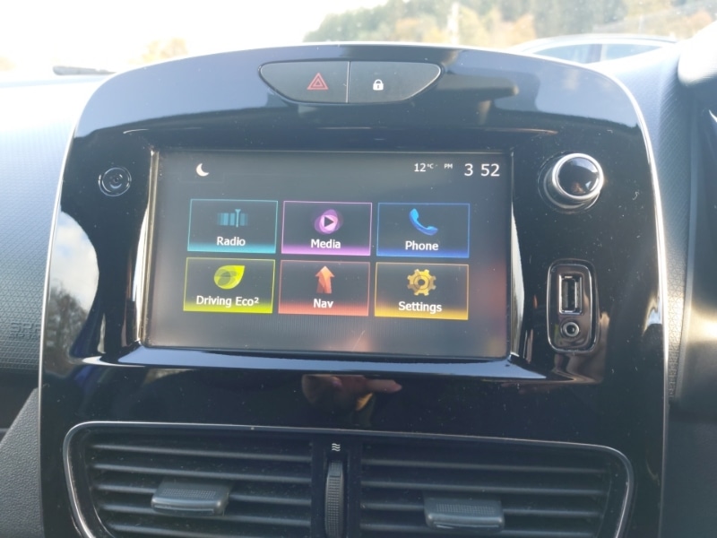 Used Renault Clio 2018 for sale - 76348559: Photo 10