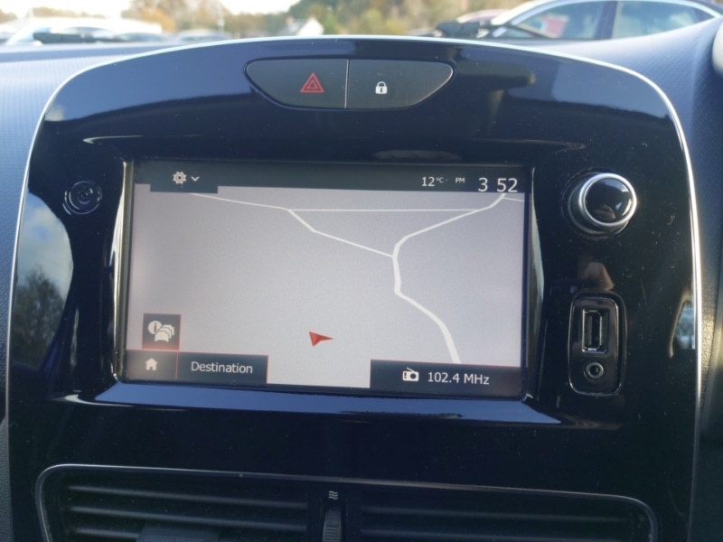 Used Renault Clio 2018 for sale - 76348559: Photo 11