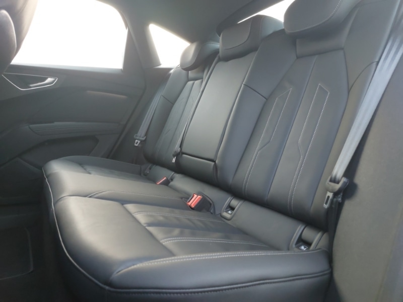 Used Audi Q4 e-tron 2024 for sale - 77596212: Photo 6