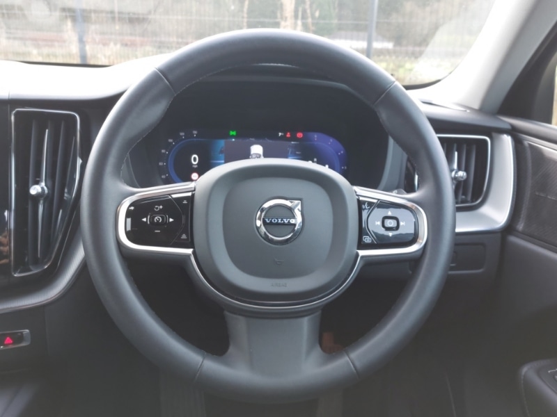 Used Volvo XC60 2023 for sale - 76983297: Photo 7