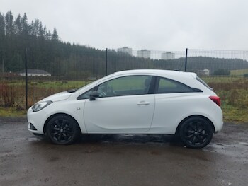 Used Vauxhall Corsa 2017 for sale - 77682456: Photo