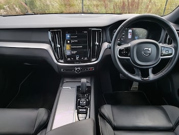 Used Volvo V60 2021 for sale - 75583676: Photo