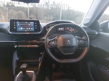 Used Peugeot 208 2021 for sale - 77108041: Photo