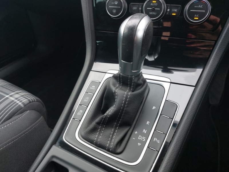 Used Volkswagen Golf 2018 for sale - 77518275: Photo 18